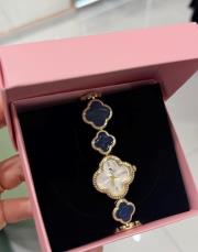 yonca saat lacivert 2