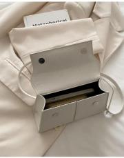 tutulmalı çanta beyaz 2